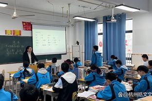 美记：湖人想用拉赛尔换穆雷 但老鹰并不认为拉塞尔能提升阵容